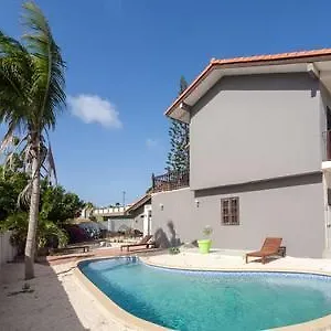  Apartment Advantage Curacao